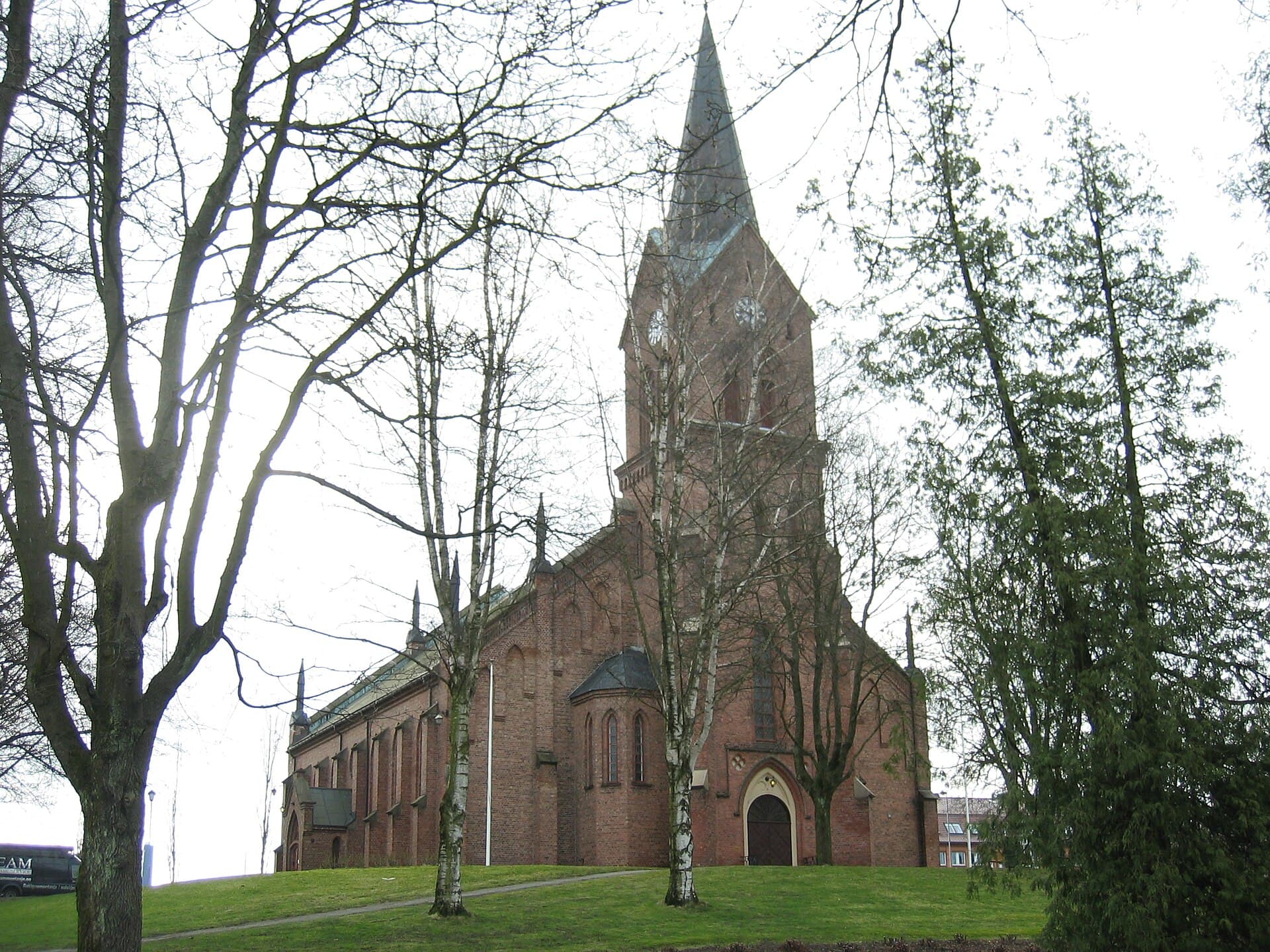 Sarpsborg kirke – eksteriør