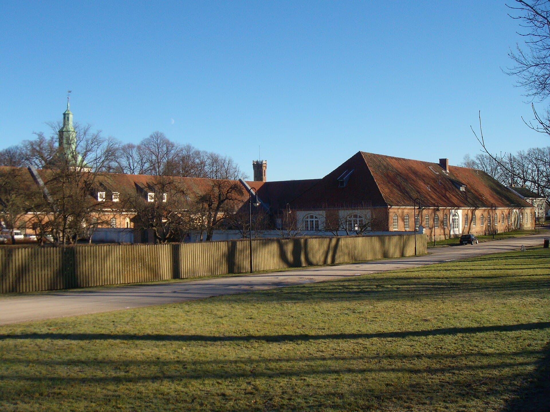 Tøihuset – utleielokaler – eksteriør