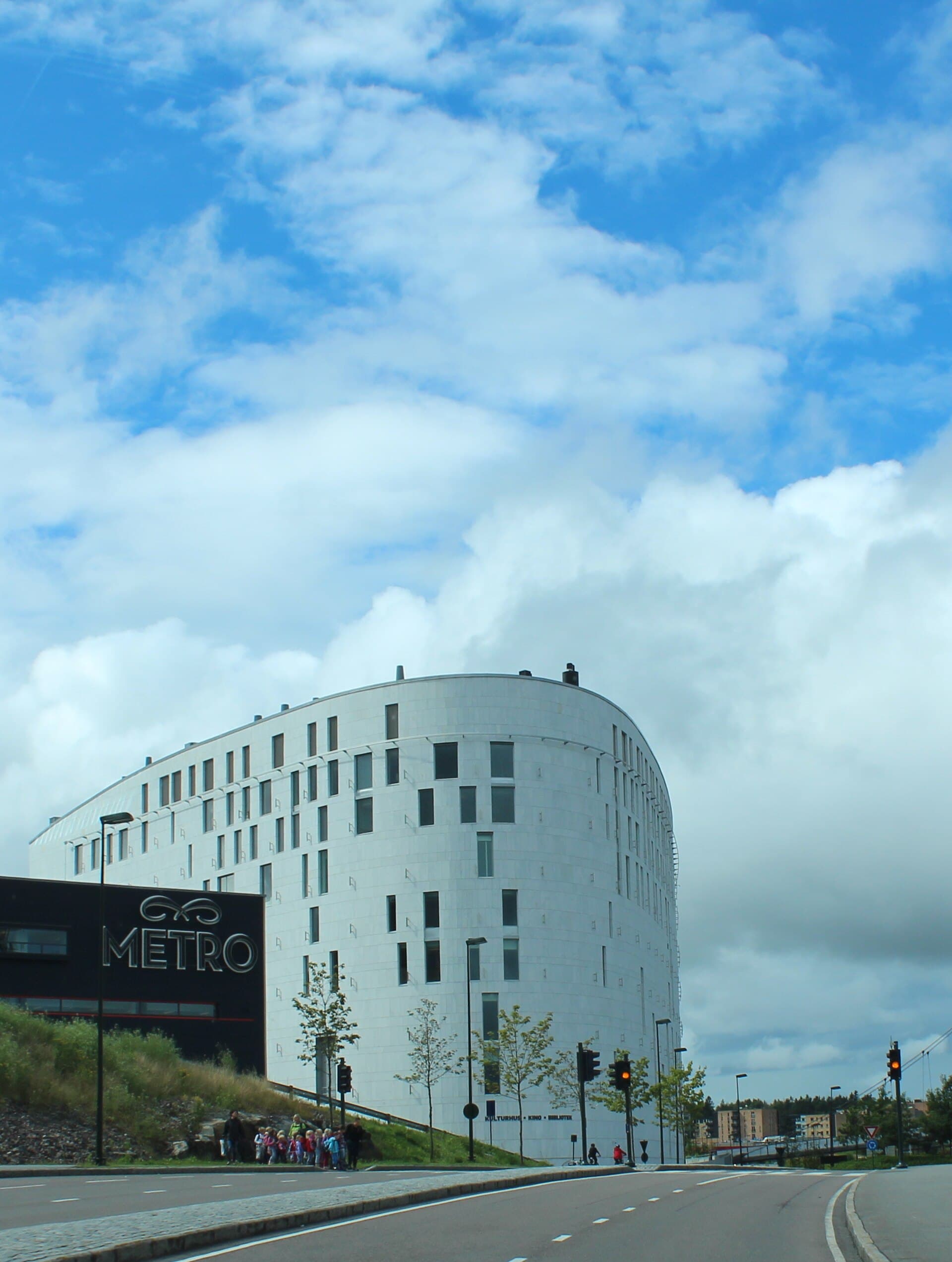 Lørenskog hus – eksteriør