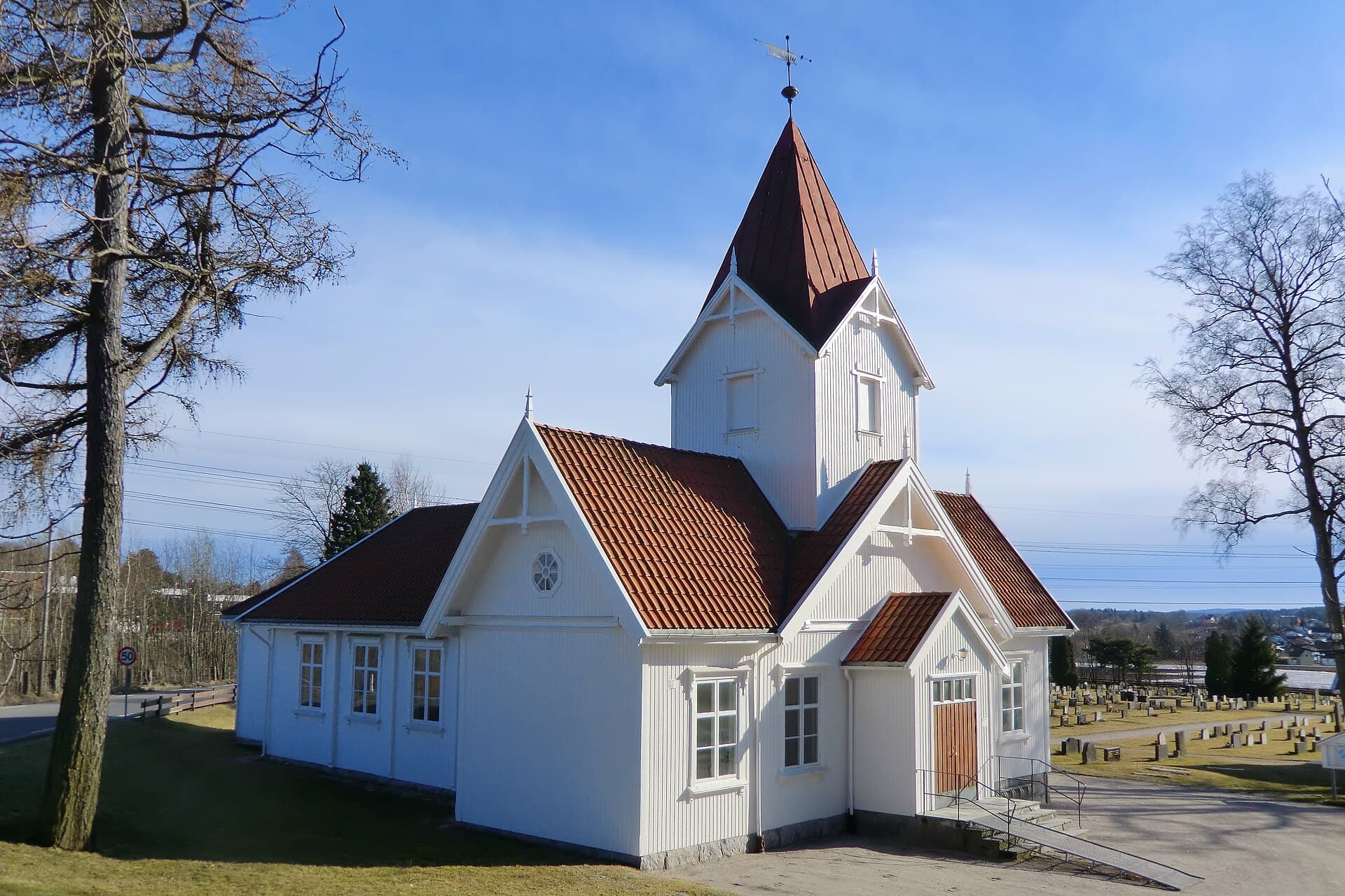 Hafslund kirke – eksteriør