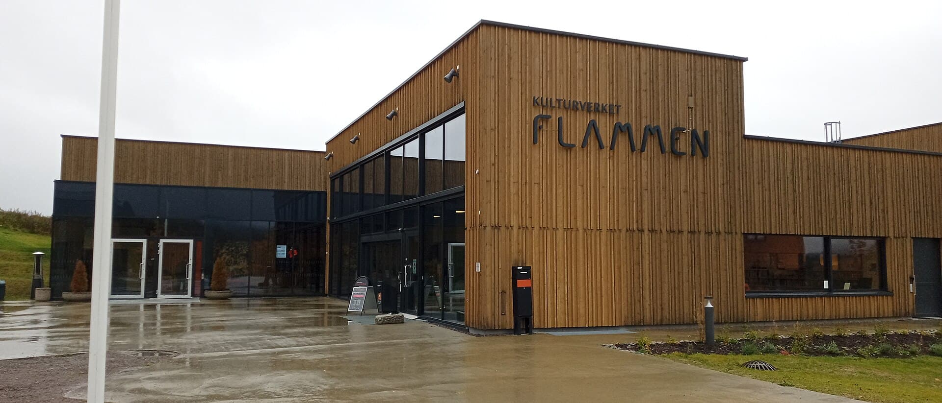 Kulturverket Flammen – eksteriør