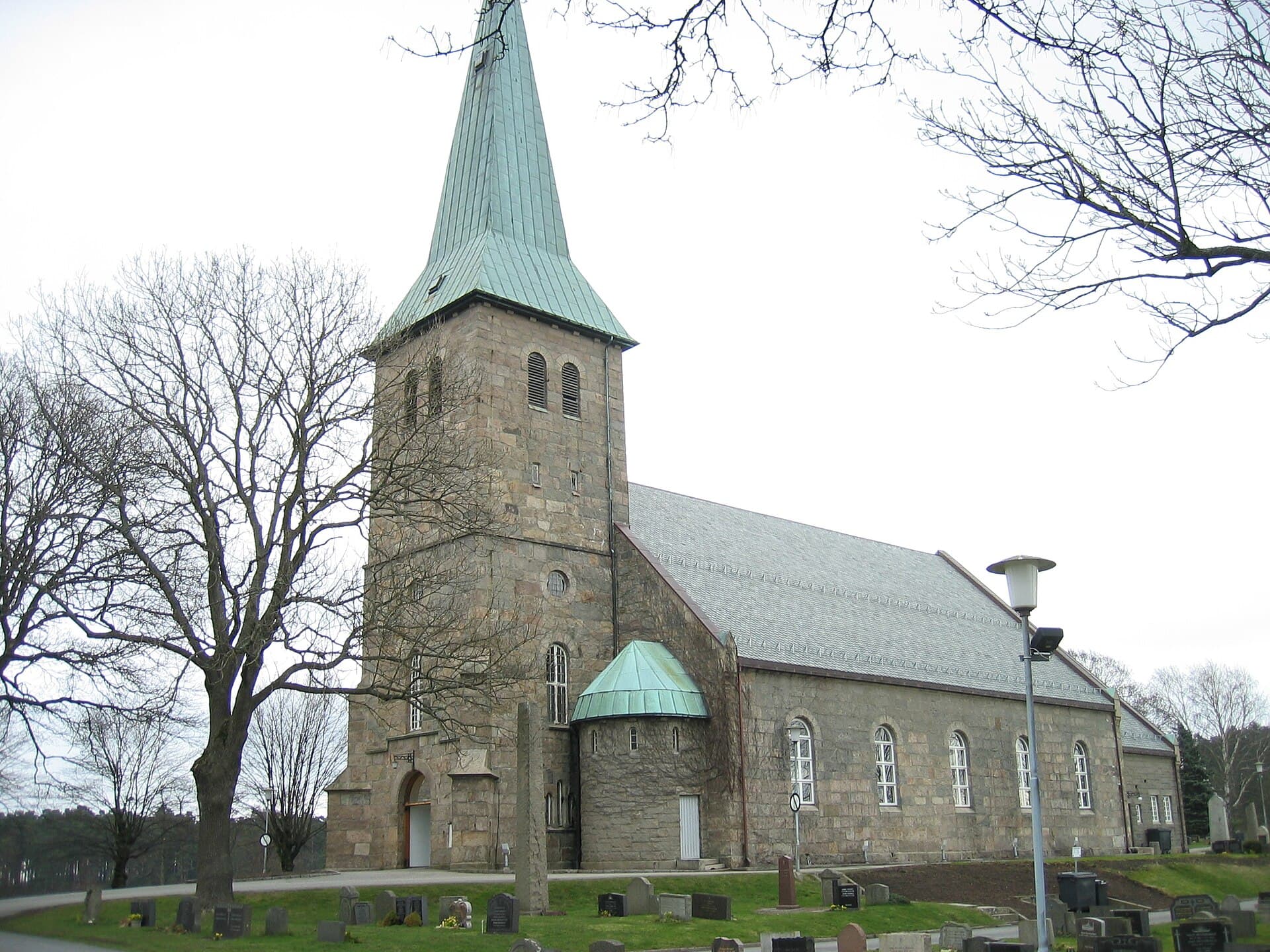 Tune kirke – eksteriør